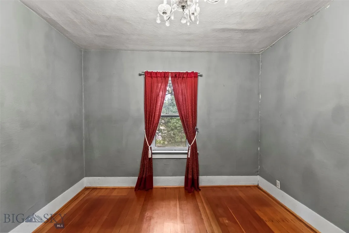 523 N I Street, Livingston, Montana 59047, Livingston, Montana 59047, 3 Bedrooms Bedrooms, ,1 BathroomBathrooms,Residential,For Sale,523 N I Street, Livingston, Montana 59047,403240