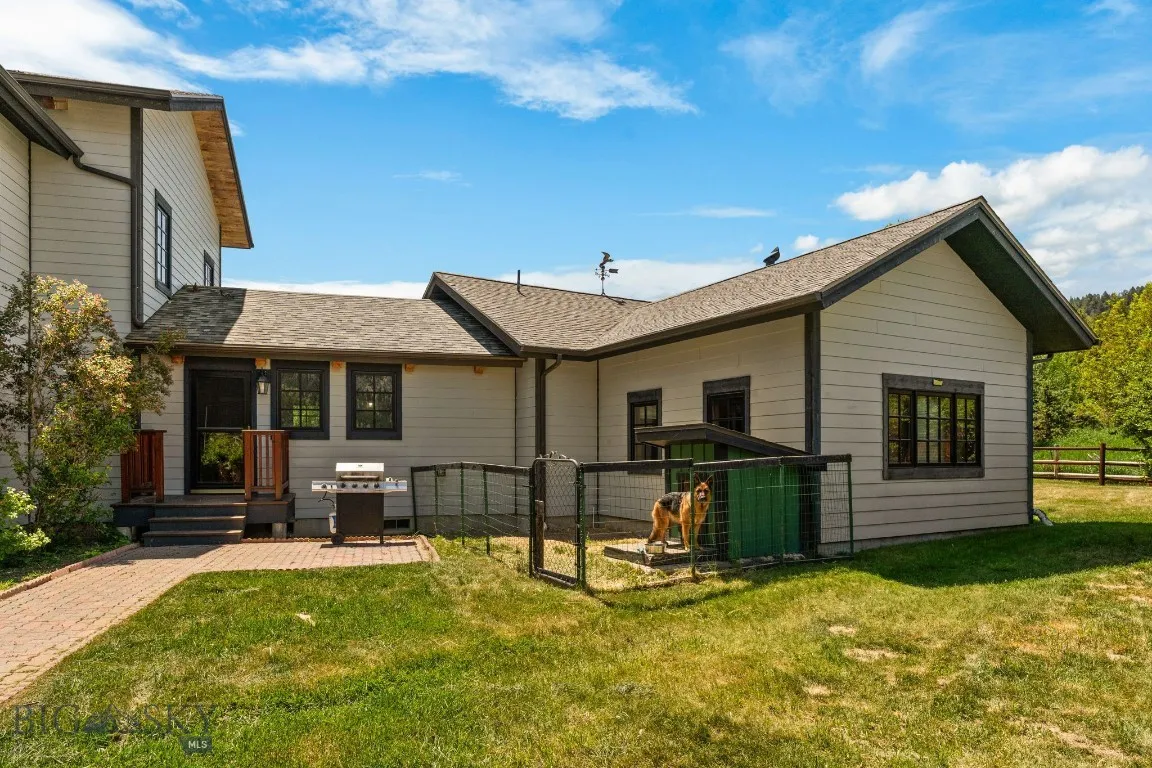 250 Silver Run Road, Gallatin Gateway, Montana 597, Gallatin Gateway, Montana 59730, 3 Bedrooms Bedrooms, ,3 BathroomsBathrooms,Residential,For Sale,250 Silver Run Road, Gallatin Gateway, Montana 597,403255