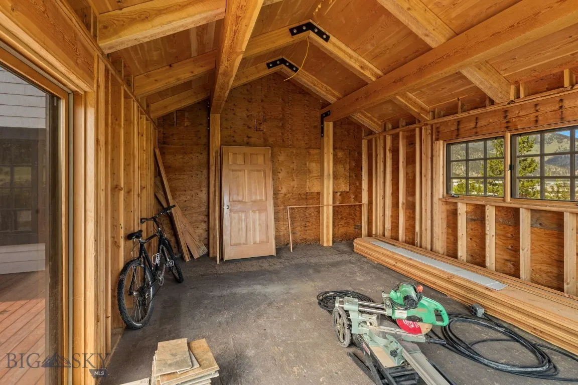 250 Silver Run Road, Gallatin Gateway, Montana 597, Gallatin Gateway, Montana 59730, 3 Bedrooms Bedrooms, ,3 BathroomsBathrooms,Residential,For Sale,250 Silver Run Road, Gallatin Gateway, Montana 597,403255