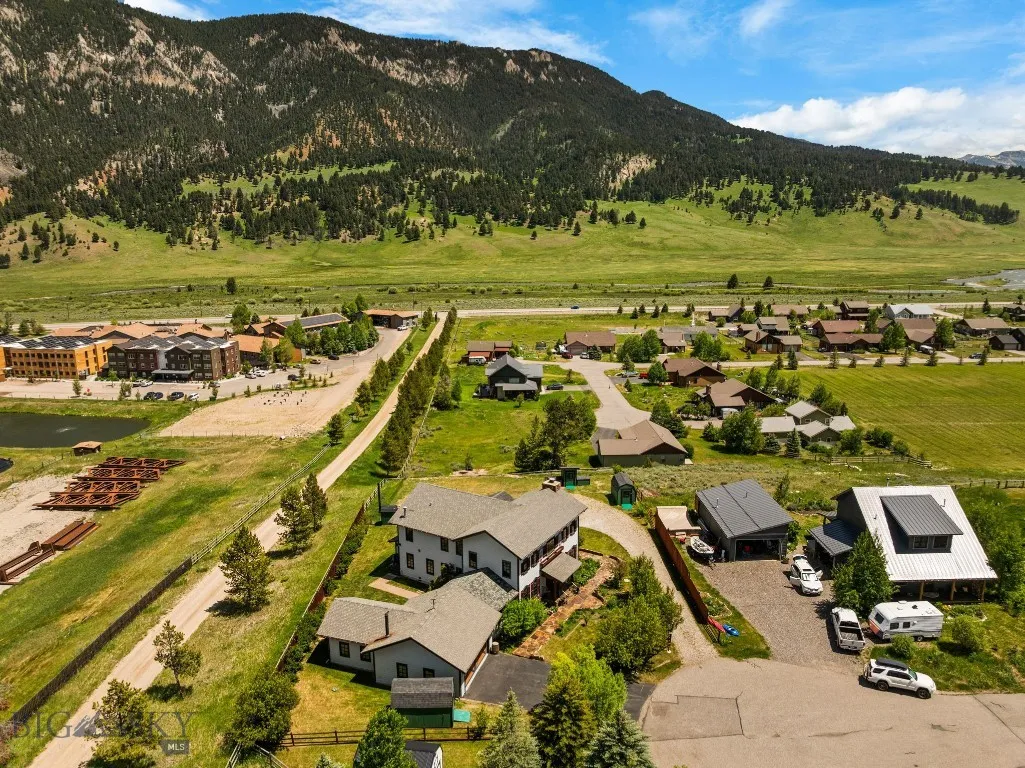 250 Silver Run Road, Gallatin Gateway, Montana 597, Gallatin Gateway, Montana 59730, 3 Bedrooms Bedrooms, ,3 BathroomsBathrooms,Residential,For Sale,250 Silver Run Road, Gallatin Gateway, Montana 597,403255