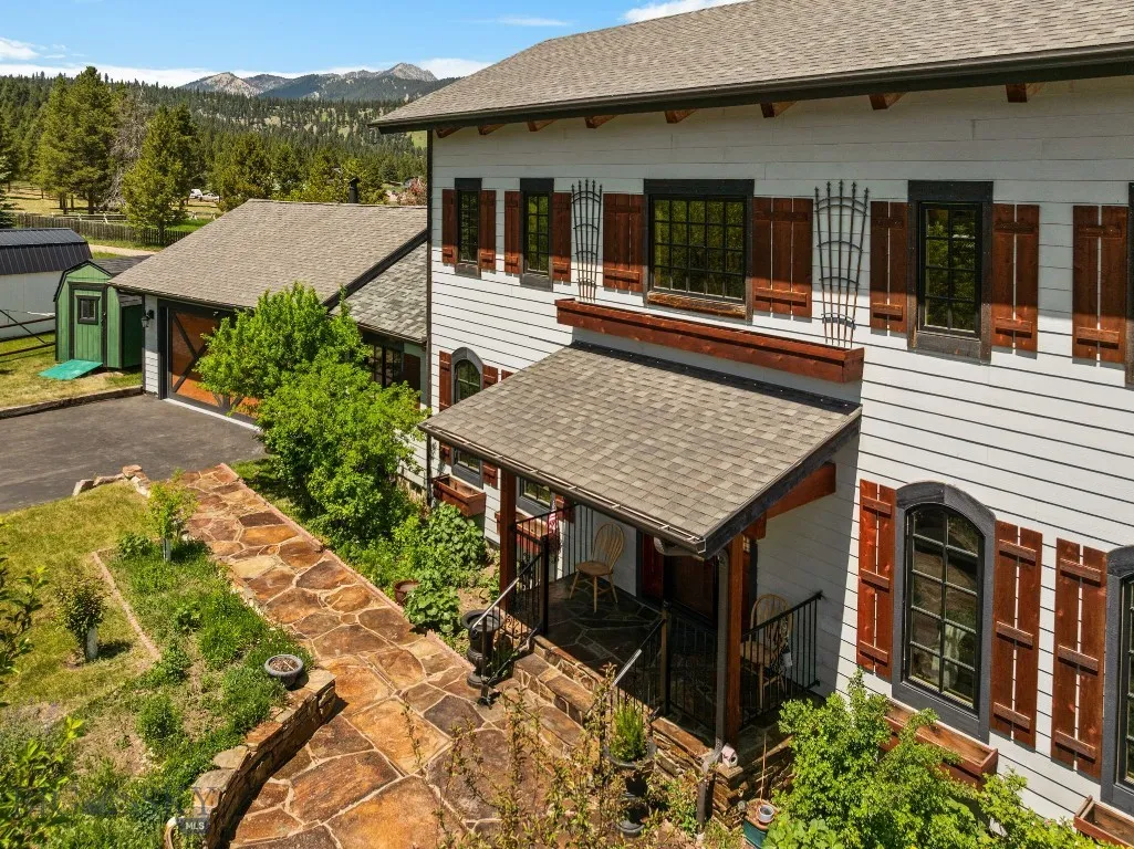 250 Silver Run Road, Gallatin Gateway, Montana 597, Gallatin Gateway, Montana 59730, 3 Bedrooms Bedrooms, ,3 BathroomsBathrooms,Residential,For Sale,250 Silver Run Road, Gallatin Gateway, Montana 597,403255