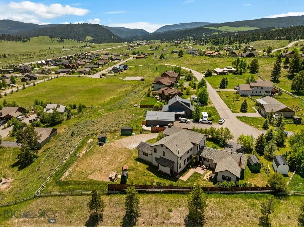 250 Silver Run Road, Gallatin Gateway, Montana 597, Gallatin Gateway, Montana 59730, 3 Bedrooms Bedrooms, ,3 BathroomsBathrooms,Residential,For Sale,250 Silver Run Road, Gallatin Gateway, Montana 597,403255