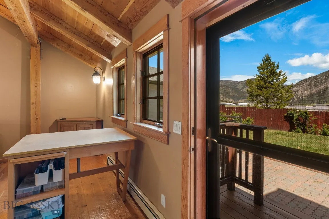 250 Silver Run Road, Gallatin Gateway, Montana 597, Gallatin Gateway, Montana 59730, 3 Bedrooms Bedrooms, ,3 BathroomsBathrooms,Residential,For Sale,250 Silver Run Road, Gallatin Gateway, Montana 597,403255