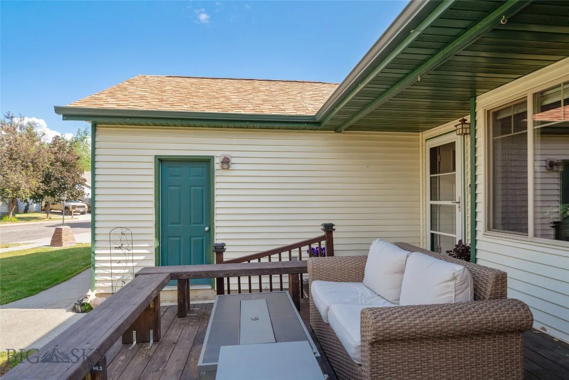 217 Lillian Way, Bozeman, Montana 59718, Bozeman, Montana 59718, 3 Bedrooms Bedrooms, ,2 BathroomsBathrooms,Residential,For Sale,217 Lillian Way, Bozeman, Montana 59718,403223
