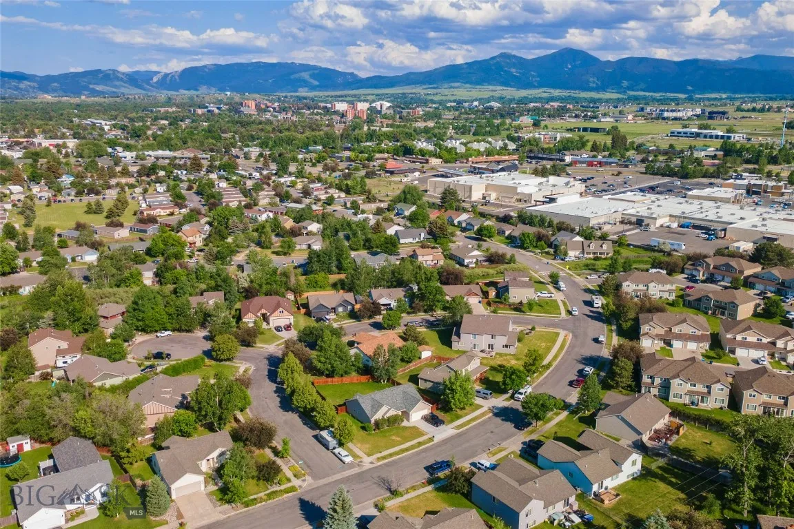 217 Lillian Way, Bozeman, Montana 59718, Bozeman, Montana 59718, 3 Bedrooms Bedrooms, ,2 BathroomsBathrooms,Residential,For Sale,217 Lillian Way, Bozeman, Montana 59718,403223