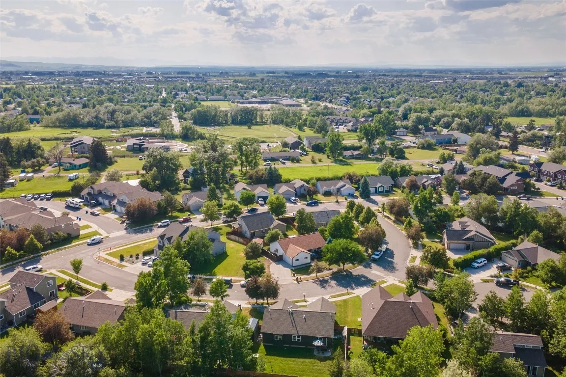 217 Lillian Way, Bozeman, Montana 59718, Bozeman, Montana 59718, 3 Bedrooms Bedrooms, ,2 BathroomsBathrooms,Residential,For Sale,217 Lillian Way, Bozeman, Montana 59718,403223