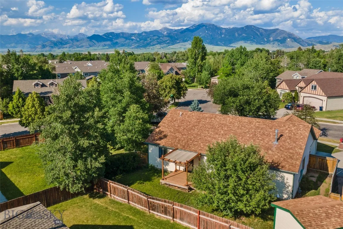 217 Lillian Way, Bozeman, Montana 59718, Bozeman, Montana 59718, 3 Bedrooms Bedrooms, ,2 BathroomsBathrooms,Residential,For Sale,217 Lillian Way, Bozeman, Montana 59718,403223