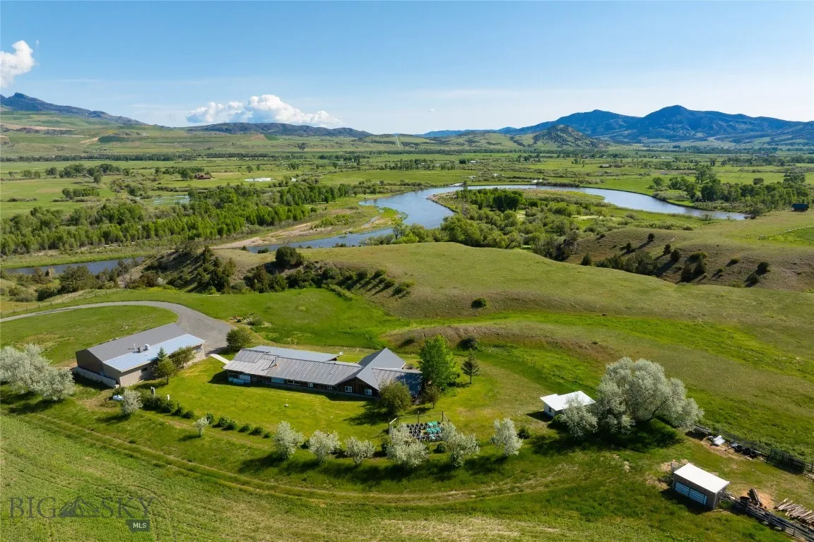107 Mayflower Road, Whitehall, Montana 59759, Whitehall, Montana 59759, 4 Bedrooms Bedrooms, ,3 BathroomsBathrooms,Residential,For Sale,107 Mayflower Road, Whitehall, Montana 59759,0,402996