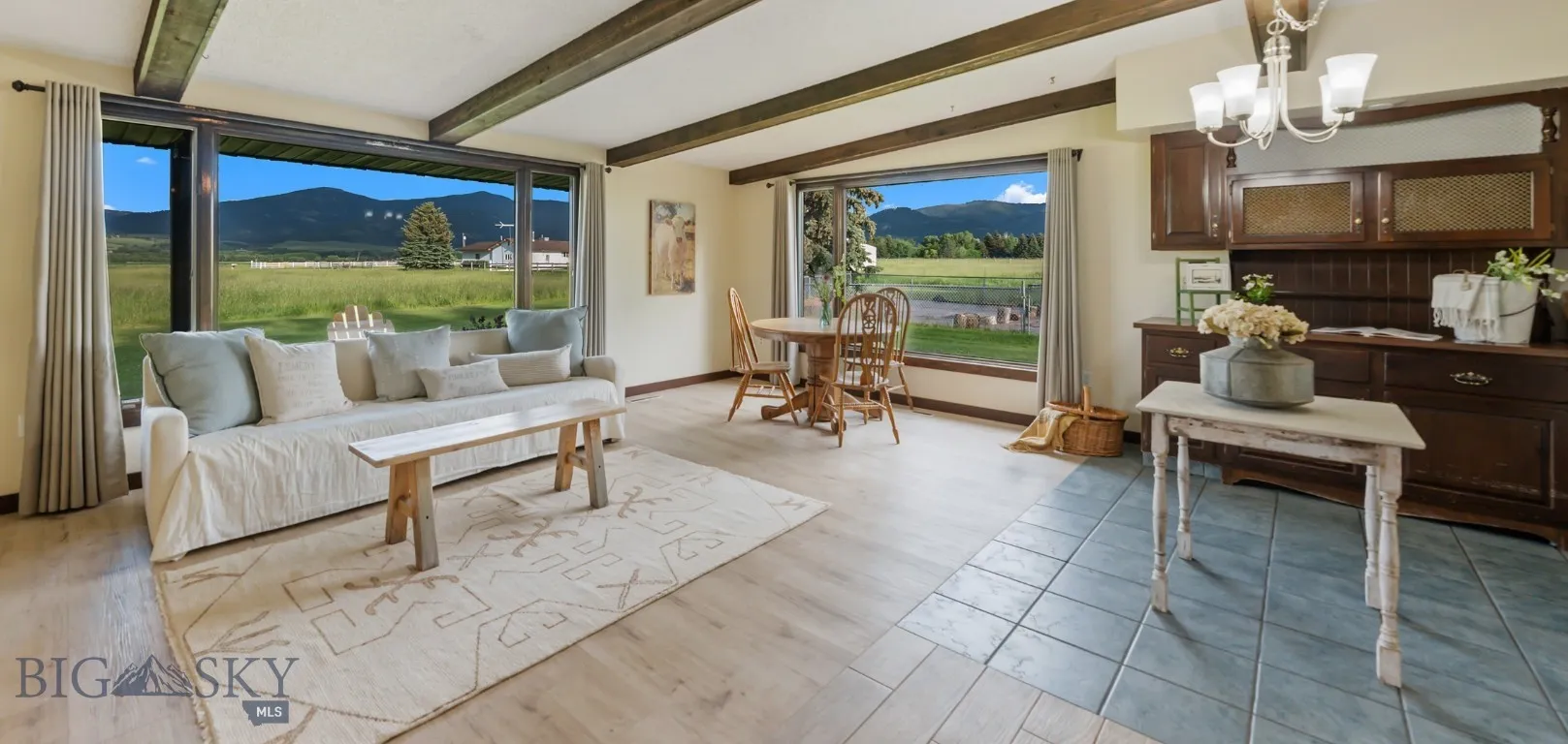Nice open floorplan