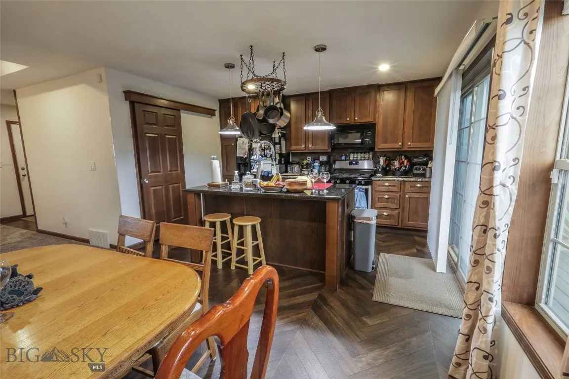 205 Bridge St., Big Timber, Montana 59011, Big Timber, Montana 59011, 3 Bedrooms Bedrooms, ,2 BathroomsBathrooms,Residential,For Sale,205 Bridge St., Big Timber, Montana 59011,0,403397