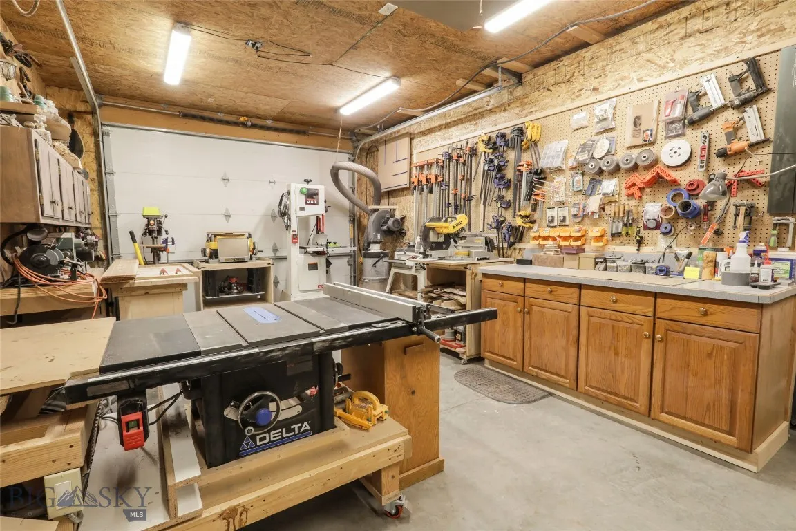 205 Bridge St., Big Timber, Montana 59011, Big Timber, Montana 59011, 3 Bedrooms Bedrooms, ,2 BathroomsBathrooms,Residential,For Sale,205 Bridge St., Big Timber, Montana 59011,0,403397