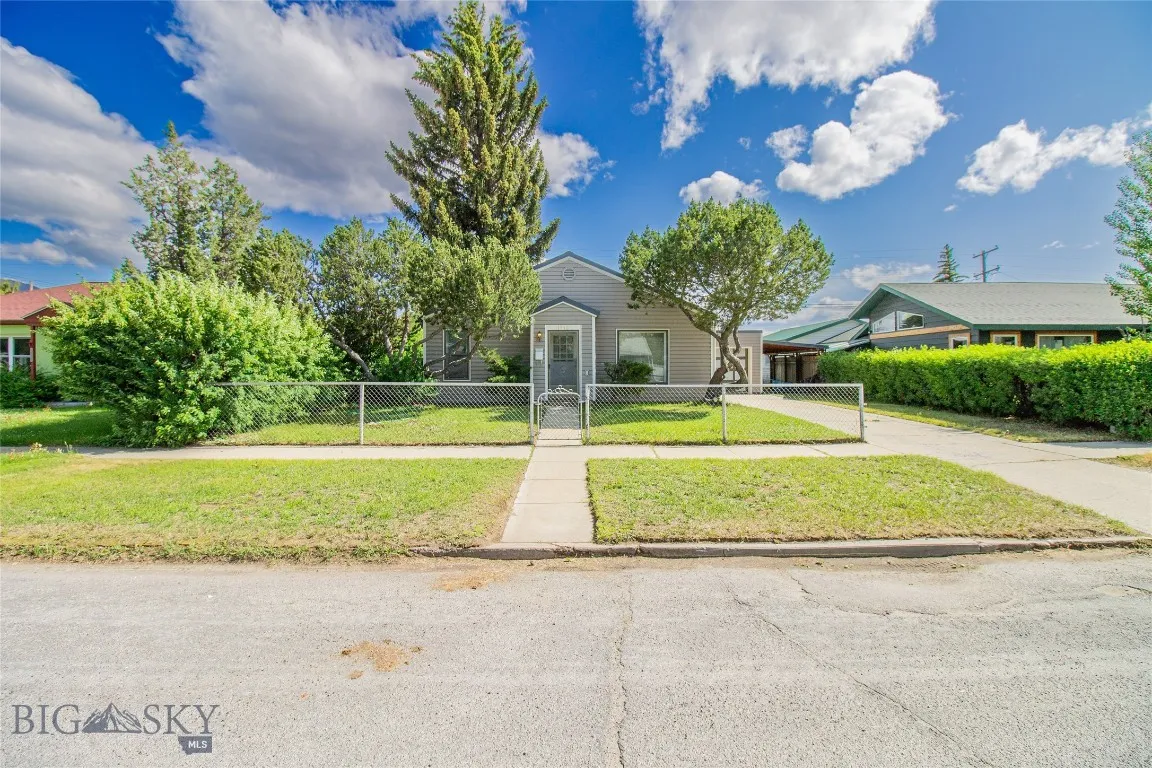 1940 Locust, Butte, Montana 59701, Butte, Montana 59701, 2 Bedrooms Bedrooms, ,1 BathroomBathrooms,Residential,For Sale,1940 Locust, Butte, Montana 59701,403477