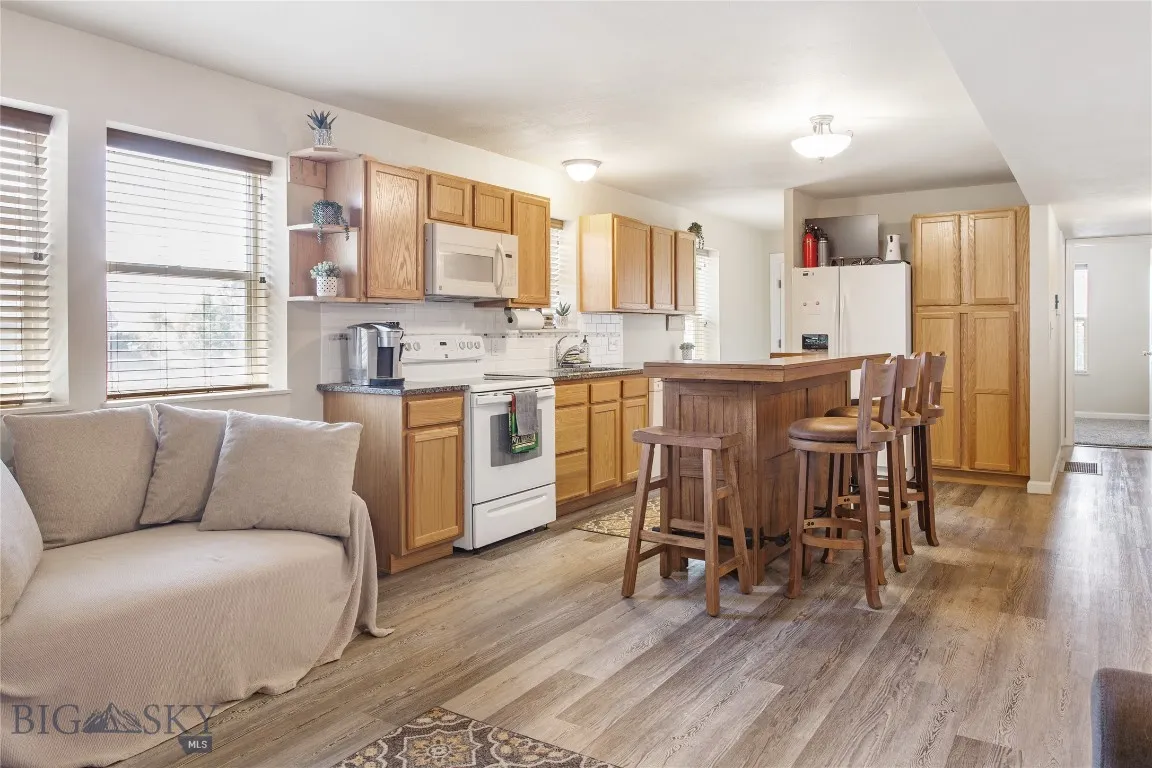 940 Nevada Avenue, Butte, Montana 59701, Butte, Montana 59701, 4 Bedrooms Bedrooms, ,2 BathroomsBathrooms,Residential,For Sale,940 Nevada Avenue, Butte, Montana 59701,403470