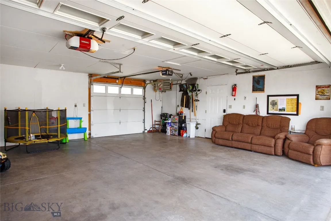 940 Nevada Avenue, Butte, Montana 59701, Butte, Montana 59701, 4 Bedrooms Bedrooms, ,2 BathroomsBathrooms,Residential,For Sale,940 Nevada Avenue, Butte, Montana 59701,403470