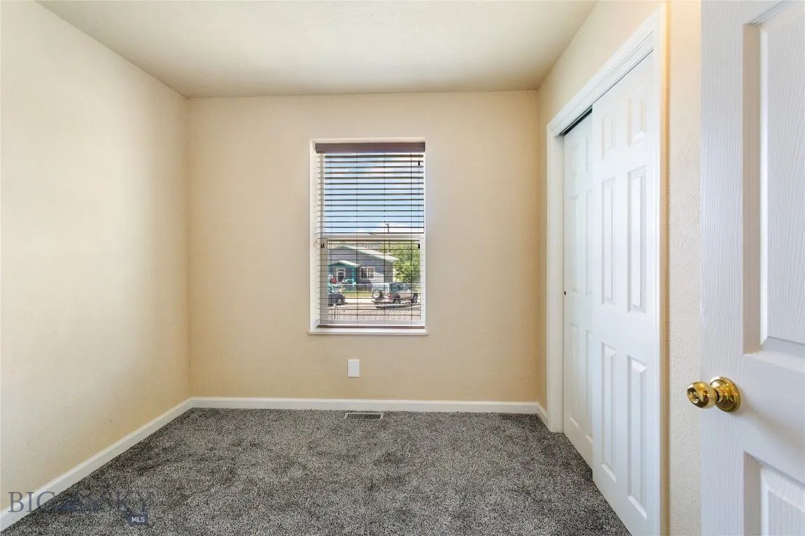 940 Nevada Avenue, Butte, Montana 59701, Butte, Montana 59701, 4 Bedrooms Bedrooms, ,2 BathroomsBathrooms,Residential,For Sale,940 Nevada Avenue, Butte, Montana 59701,403470