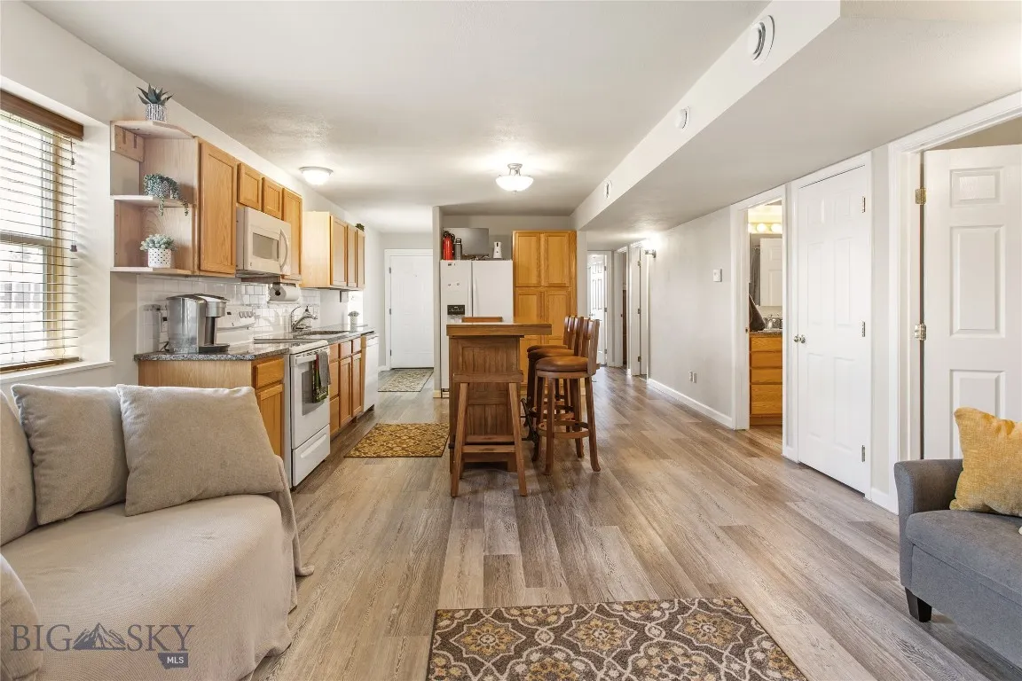 940 Nevada Avenue, Butte, Montana 59701, Butte, Montana 59701, 4 Bedrooms Bedrooms, ,2 BathroomsBathrooms,Residential,For Sale,940 Nevada Avenue, Butte, Montana 59701,403470