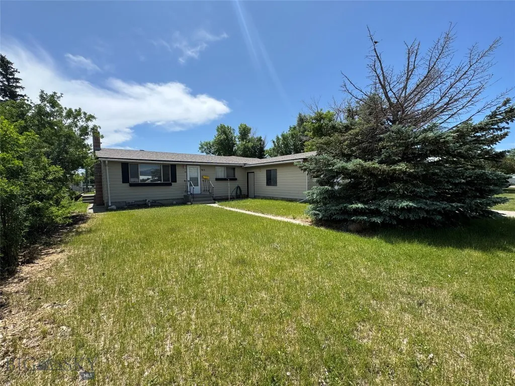 915 E 2nd Ave, Big Timber, Montana 59011, Big Timber, Montana 59011, 4 Bedrooms Bedrooms, ,2 BathroomsBathrooms,Residential,For Sale,915 E 2nd Ave, Big Timber, Montana 59011,403503