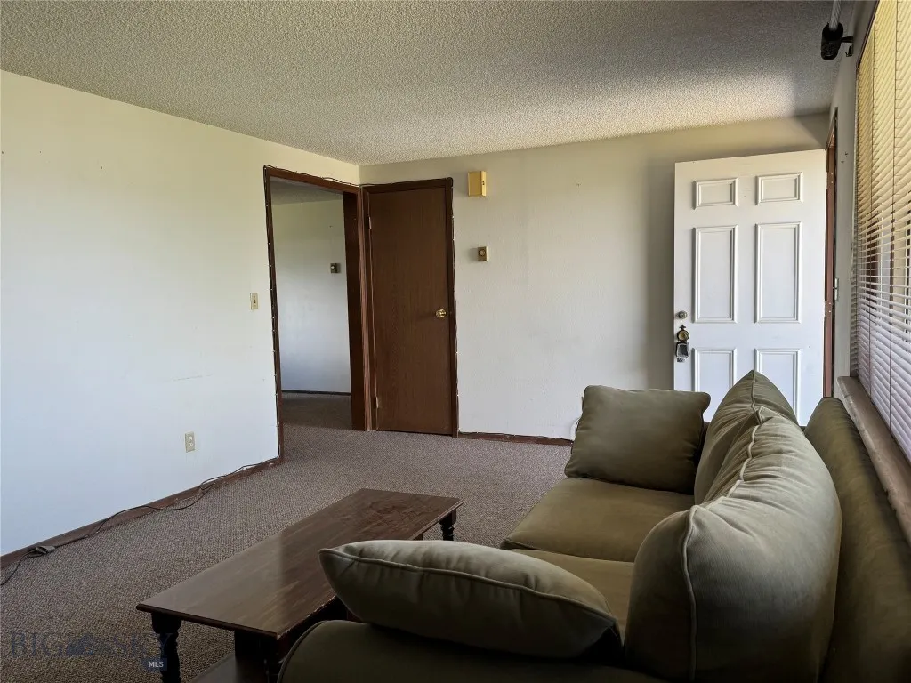 915 E 2nd Ave, Big Timber, Montana 59011, Big Timber, Montana 59011, 4 Bedrooms Bedrooms, ,2 BathroomsBathrooms,Residential,For Sale,915 E 2nd Ave, Big Timber, Montana 59011,403503