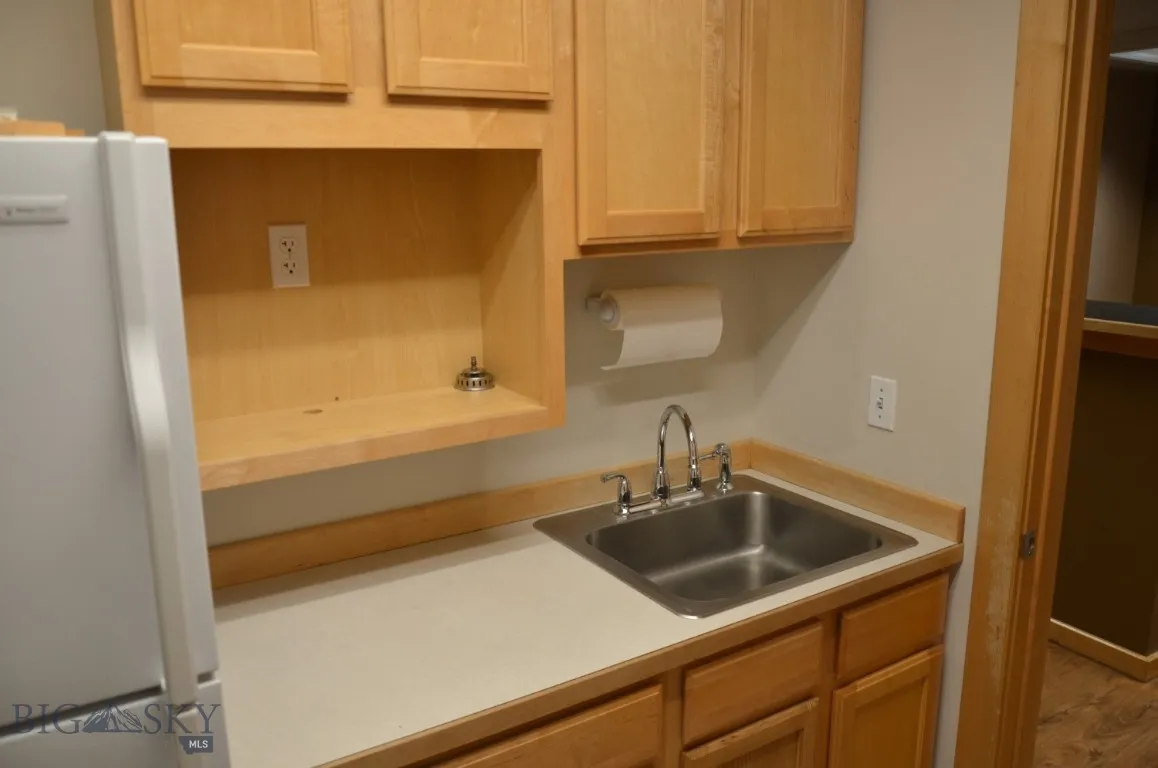 682 S Ferguson Avenue S 6, Bozeman, Montana 59718, Bozeman, Montana 59718, ,Commercial Sale,For Sale,682 S Ferguson Avenue S 6, Bozeman, Montana 59718,0,403505