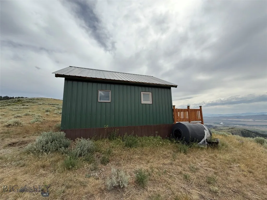 357 Pole Gulch Road, Three Forks, Montana 59752, Three Forks, Montana 59752, ,1 BathroomBathrooms,Residential,For Sale,357 Pole Gulch Road, Three Forks, Montana 59752,403493