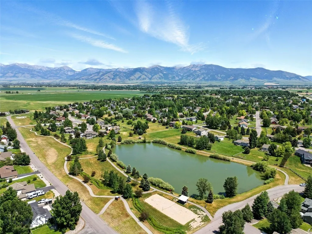 12 Pathfinder, Bozeman, Montana 59718, Bozeman, Montana 59718, 3 Bedrooms Bedrooms, ,2 BathroomsBathrooms,Residential,For Sale,12 Pathfinder, Bozeman, Montana 59718,0,403549