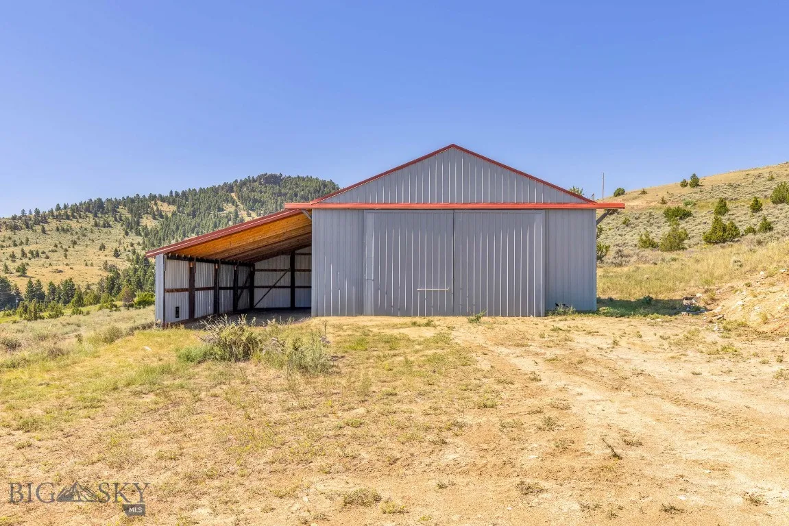 2 Eight Mile Creek Rd, Ennis, Montana 59729, Ennis, Montana 59729, 4 Bedrooms Bedrooms, ,1 BathroomBathrooms,Residential,For Sale,2 Eight Mile Creek Rd, Ennis, Montana 59729,403526