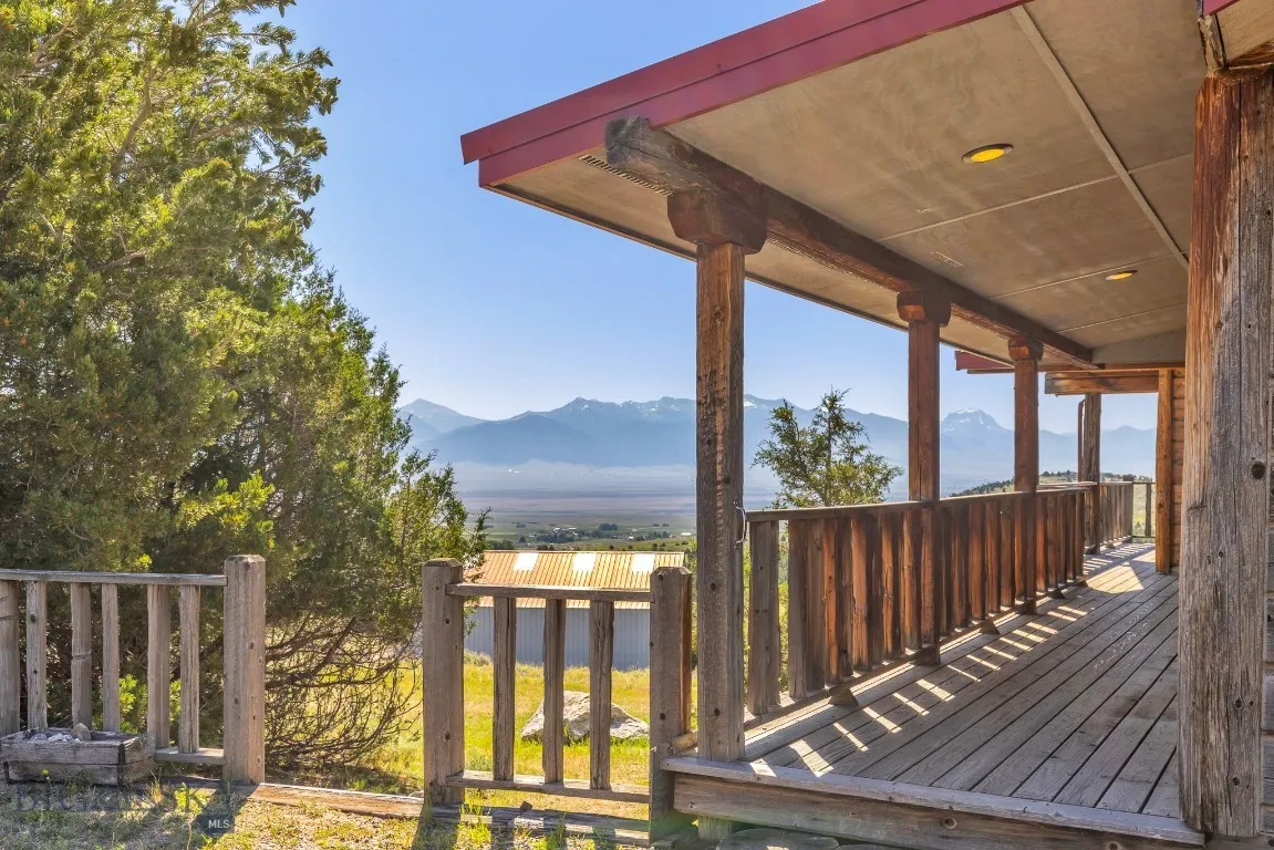 2 Eight Mile Creek Rd, Ennis, Montana 59729, Ennis, Montana 59729, 4 Bedrooms Bedrooms, ,1 BathroomBathrooms,Residential,For Sale,2 Eight Mile Creek Rd, Ennis, Montana 59729,403526