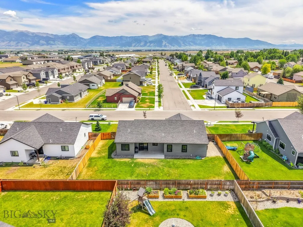 1005 Westwood Circle, Belgrade, Montana 59714, Belgrade, Montana 59714, 3 Bedrooms Bedrooms, ,2 BathroomsBathrooms,Residential,For Sale,1005 Westwood Circle, Belgrade, Montana 59714,401891