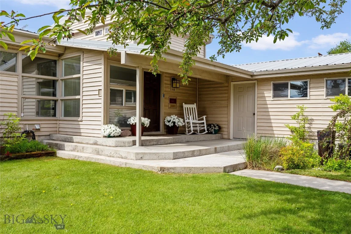 1416 W Gold Street, Butte, Montana 59701, Butte, Montana 59701, 5 Bedrooms Bedrooms, ,2 BathroomsBathrooms,Residential,For Sale,1416 W Gold Street, Butte, Montana 59701,403546