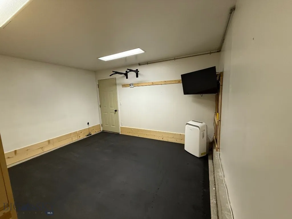 1416 W Gold Street, Butte, Montana 59701, Butte, Montana 59701, 5 Bedrooms Bedrooms, ,2 BathroomsBathrooms,Residential,For Sale,1416 W Gold Street, Butte, Montana 59701,403546