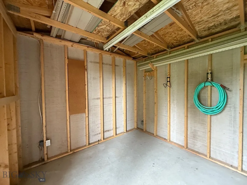 1416 W Gold Street, Butte, Montana 59701, Butte, Montana 59701, 5 Bedrooms Bedrooms, ,2 BathroomsBathrooms,Residential,For Sale,1416 W Gold Street, Butte, Montana 59701,403546
