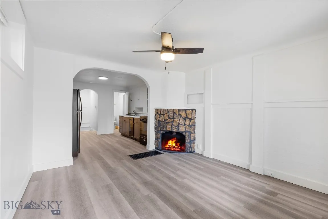 925 W Woolman, Butte, Montana 59701, Butte, Montana 59701, ,Residential Income,For Sale,925 W Woolman, Butte, Montana 59701,0,403644