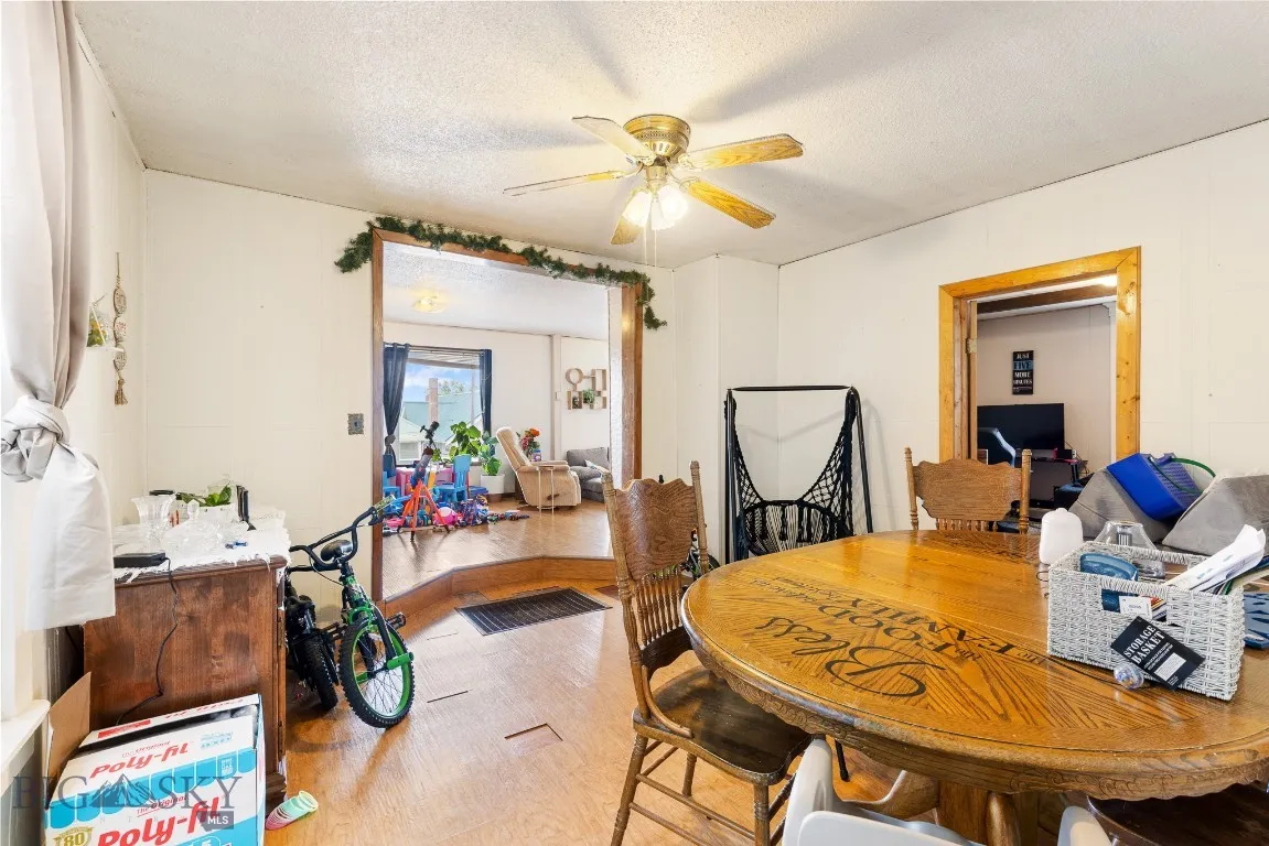925 W Woolman, Butte, Montana 59701, Butte, Montana 59701, ,Residential Income,For Sale,925 W Woolman, Butte, Montana 59701,0,403644