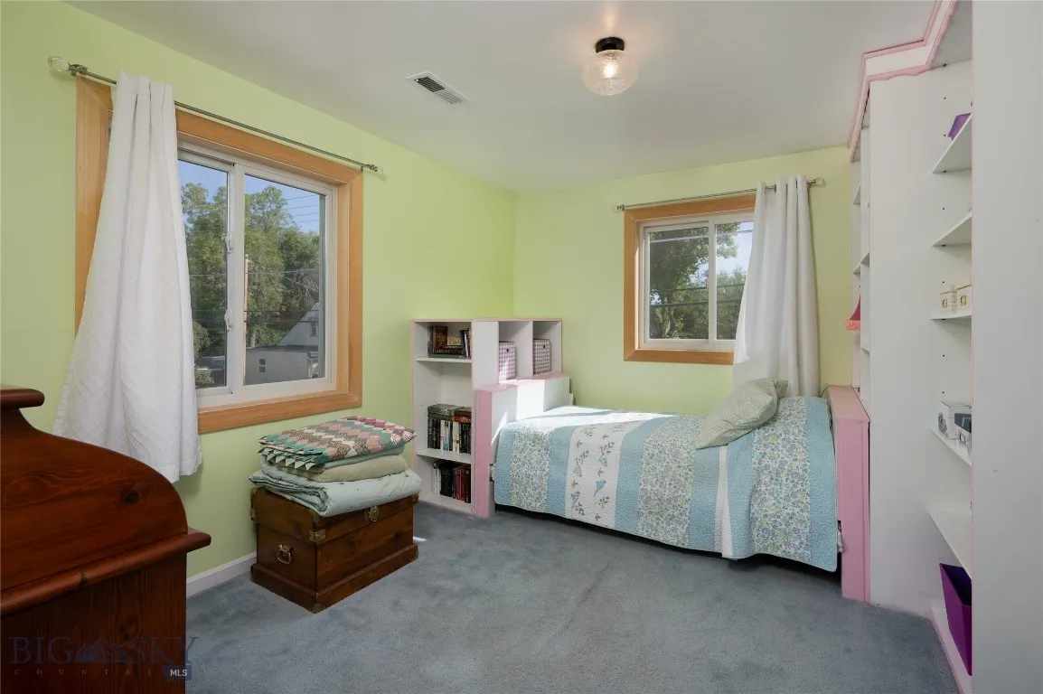 Upstairs bedroom​​‌​​​​‌​​‌‌​‌‌​​​‌‌​‌​‌​‌​​​‌​​ 3