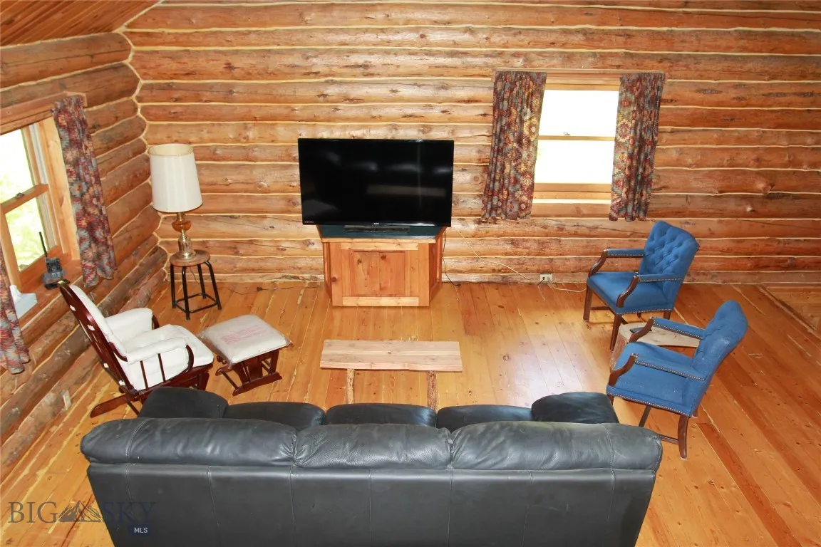 524 Grizzly Meadow Road, Emigrant, Montana 59027, Emigrant, Montana 59027, 1 Bedroom Bedrooms, ,1 BathroomBathrooms,Residential,For Sale,524 Grizzly Meadow Road, Emigrant, Montana 59027,403541