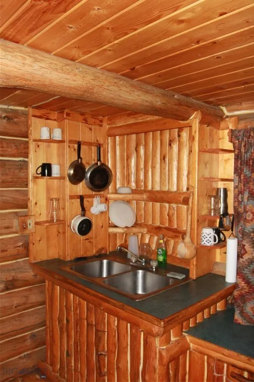 524 Grizzly Meadow Road, Emigrant, Montana 59027, Emigrant, Montana 59027, 1 Bedroom Bedrooms, ,1 BathroomBathrooms,Residential,For Sale,524 Grizzly Meadow Road, Emigrant, Montana 59027,403541