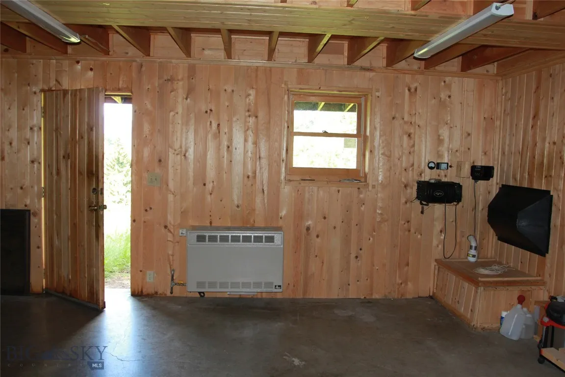 524 Grizzly Meadow Road, Emigrant, Montana 59027, Emigrant, Montana 59027, 1 Bedroom Bedrooms, ,1 BathroomBathrooms,Residential,For Sale,524 Grizzly Meadow Road, Emigrant, Montana 59027,403541
