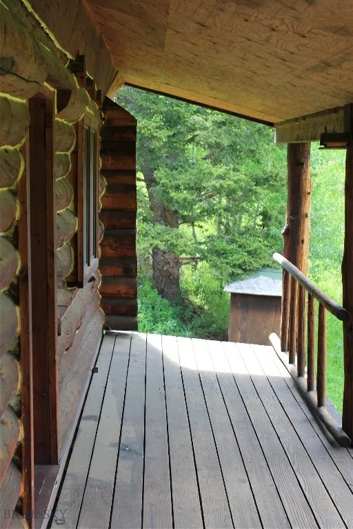 524 Grizzly Meadow Road, Emigrant, Montana 59027, Emigrant, Montana 59027, 1 Bedroom Bedrooms, ,1 BathroomBathrooms,Residential,For Sale,524 Grizzly Meadow Road, Emigrant, Montana 59027,403541