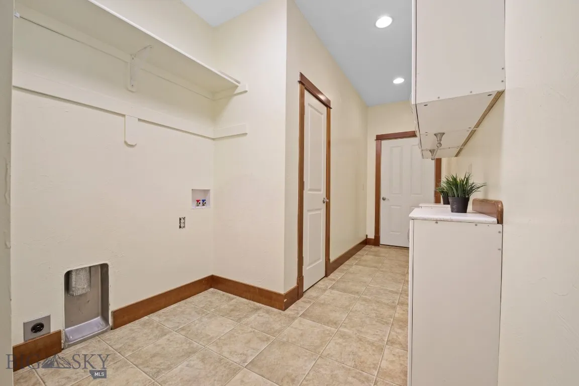 Laundry/mud room