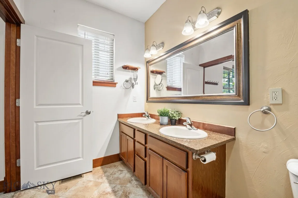 1168 Saxon Way A, Bozeman, Montana 59718, Bozeman, Montana 59718, 3 Bedrooms Bedrooms, ,2 BathroomsBathrooms,Residential,For Sale,1168 Saxon Way A, Bozeman, Montana 59718,403664