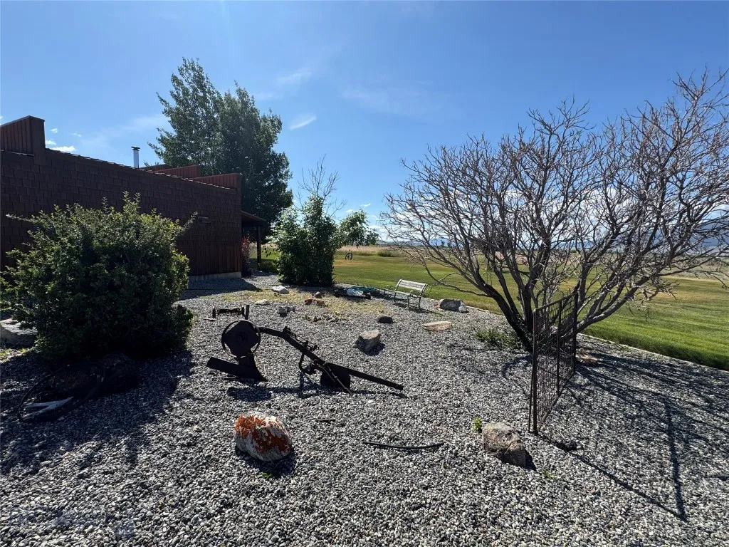 94 Wisconsin Creek Road, Sheridan, Montana 59749, Sheridan, Montana 59749, 3 Bedrooms Bedrooms, ,2 BathroomsBathrooms,Residential,For Sale,94 Wisconsin Creek Road, Sheridan, Montana 59749,0,403640