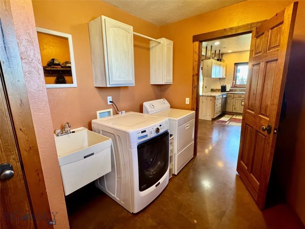 94 Wisconsin Creek Road, Sheridan, Montana 59749, Sheridan, Montana 59749, 3 Bedrooms Bedrooms, ,2 BathroomsBathrooms,Residential,For Sale,94 Wisconsin Creek Road, Sheridan, Montana 59749,0,403640