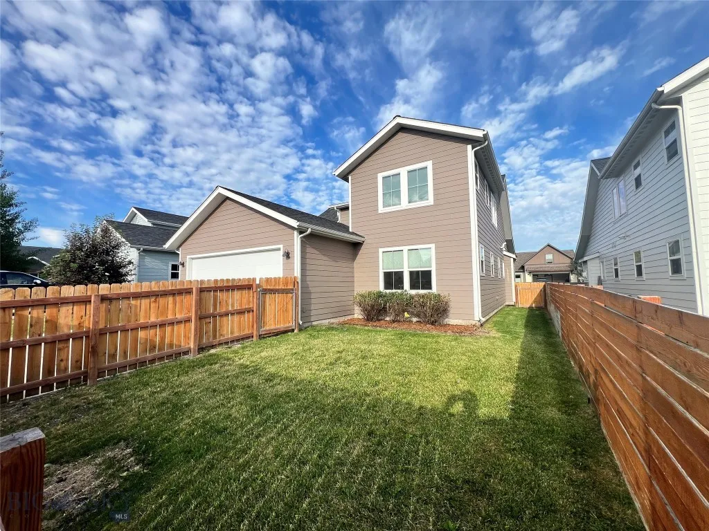 Fenced Yard