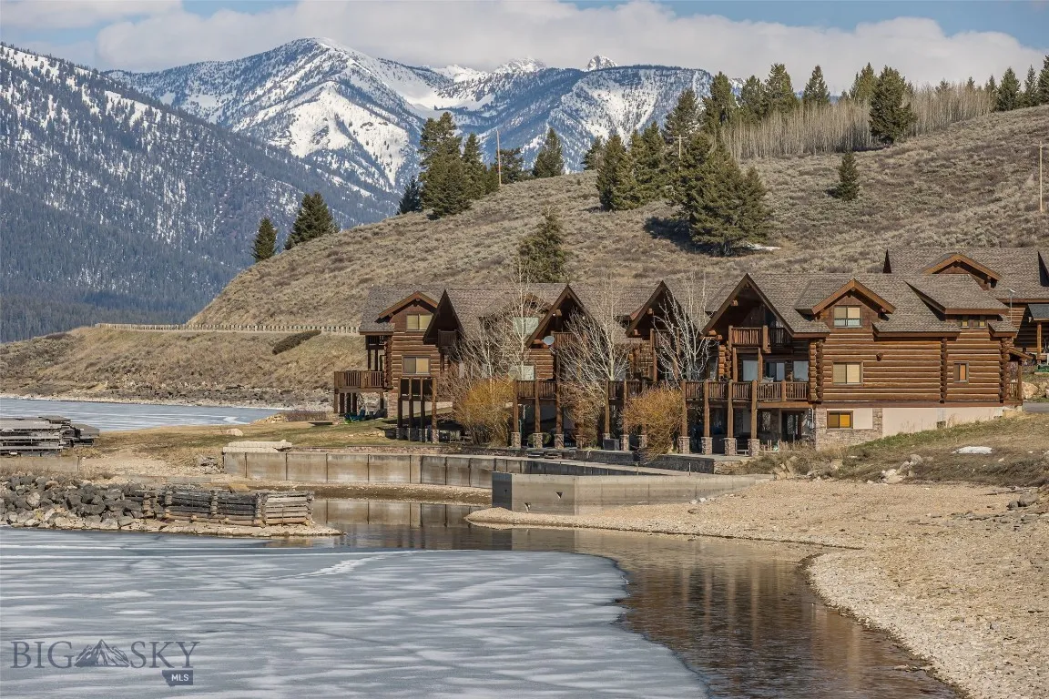 70 Lake Shore Drive 3, West Yellowstone, Montana 5, West Yellowstone, Montana 59758, 3 Bedrooms Bedrooms, ,4 BathroomsBathrooms,Residential,For Sale,70 Lake Shore Drive 3, West Yellowstone, Montana 5,403583