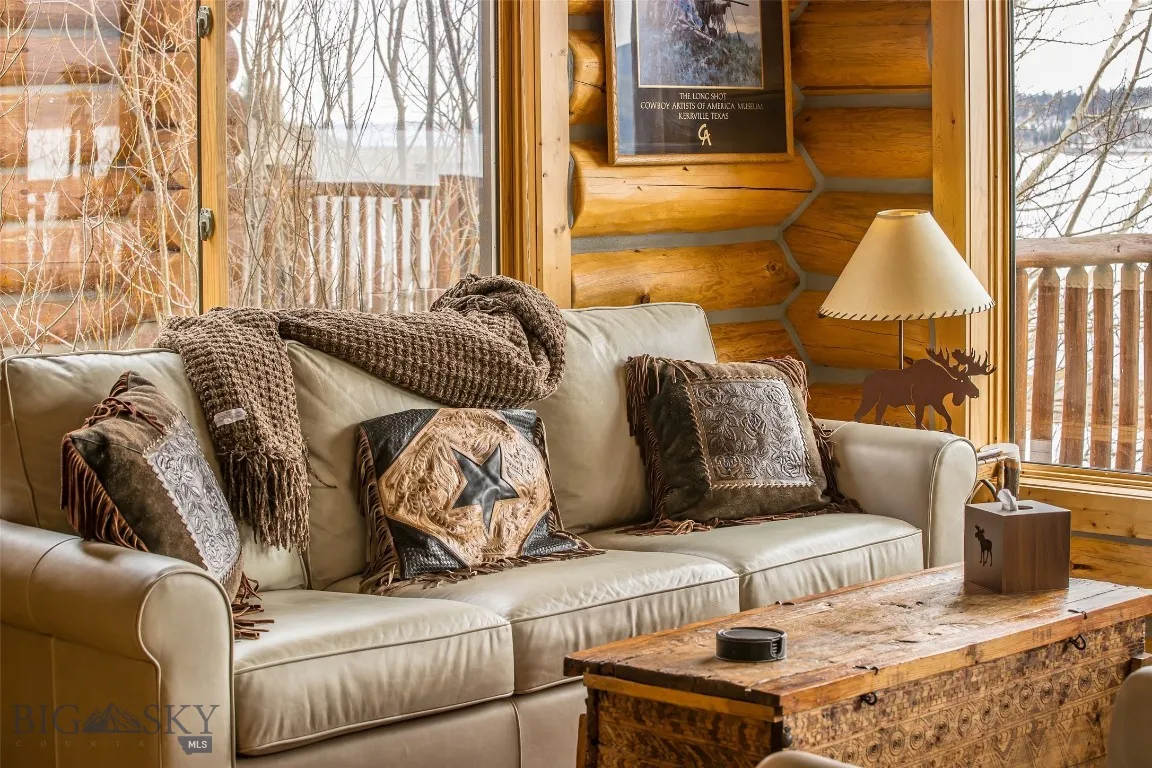 70 Lake Shore Drive 3, West Yellowstone, Montana 5, West Yellowstone, Montana 59758, 3 Bedrooms Bedrooms, ,4 BathroomsBathrooms,Residential,For Sale,70 Lake Shore Drive 3, West Yellowstone, Montana 5,403583