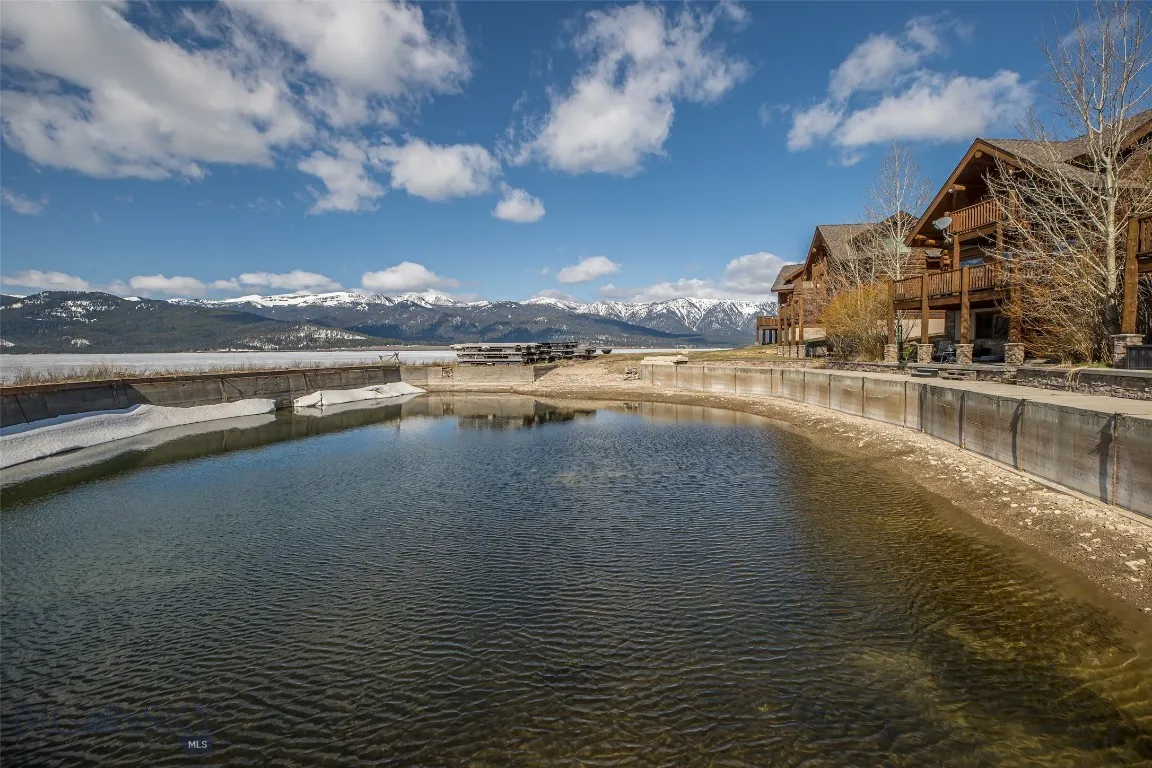 70 Lake Shore Drive 3, West Yellowstone, Montana 5, West Yellowstone, Montana 59758, 3 Bedrooms Bedrooms, ,4 BathroomsBathrooms,Residential,For Sale,70 Lake Shore Drive 3, West Yellowstone, Montana 5,403583