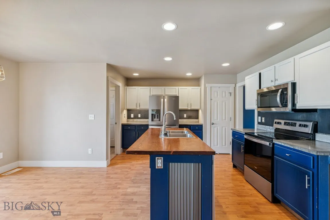 157 Woodman Drive, Belgrade, Montana 59714, Belgrade, Montana 59714, 3 Bedrooms Bedrooms, ,2 BathroomsBathrooms,Residential,For Sale,157 Woodman Drive, Belgrade, Montana 59714,402762