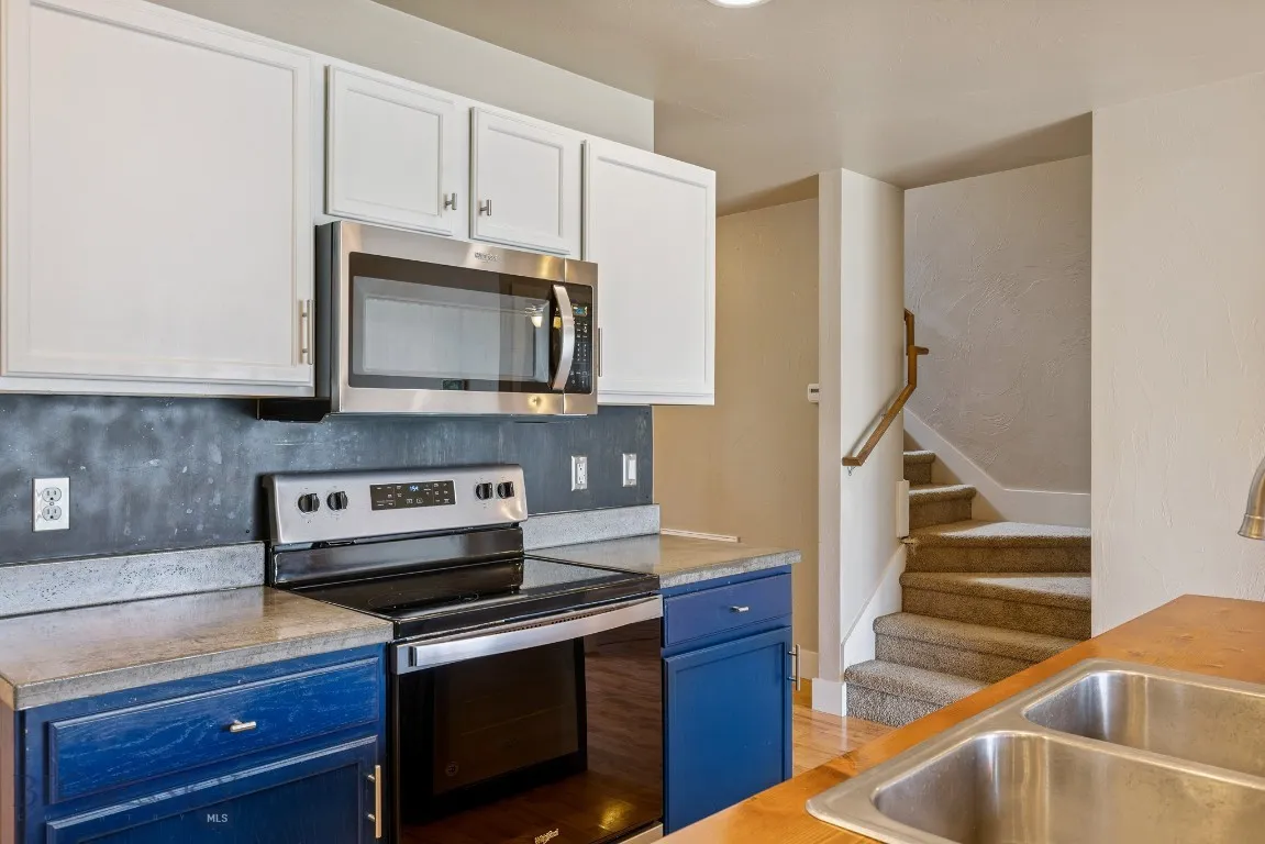 157 Woodman Drive, Belgrade, Montana 59714, Belgrade, Montana 59714, 3 Bedrooms Bedrooms, ,2 BathroomsBathrooms,Residential,For Sale,157 Woodman Drive, Belgrade, Montana 59714,402762