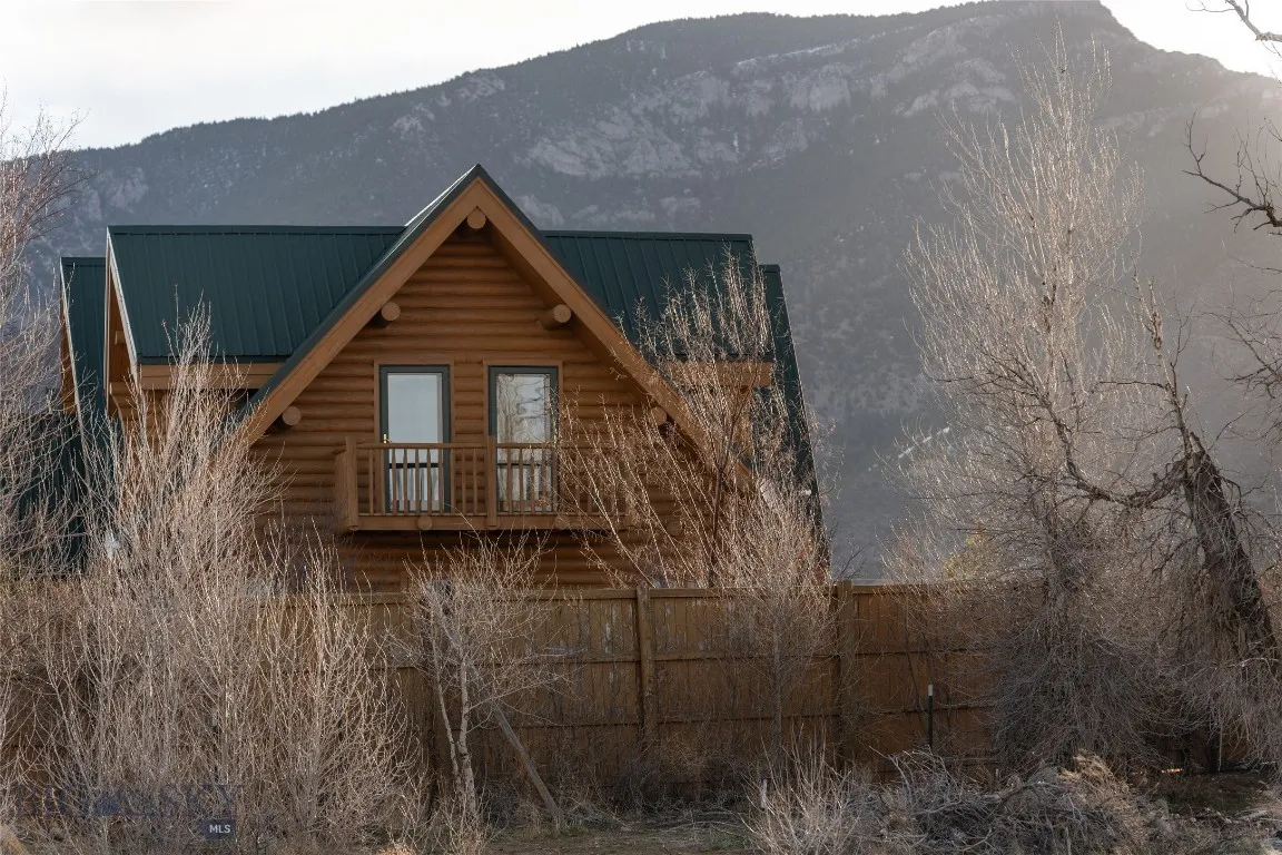 18 White Rock Lane, Whitehall, Montana 59759, Whitehall, Montana 59759, 3 Bedrooms Bedrooms, ,2 BathroomsBathrooms,Residential,For Sale,18 White Rock Lane, Whitehall, Montana 59759,403744