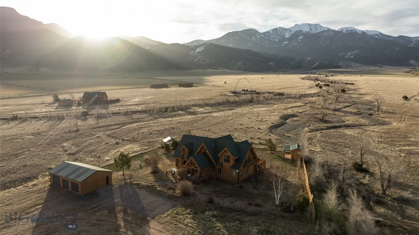 18 White Rock Lane, Whitehall, Montana 59759, Whitehall, Montana 59759, 3 Bedrooms Bedrooms, ,2 BathroomsBathrooms,Residential,For Sale,18 White Rock Lane, Whitehall, Montana 59759,403744